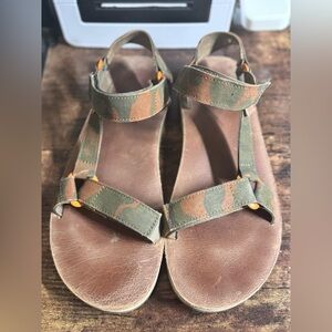 Teva Original Universal Camo Sandals Men’s Size 12